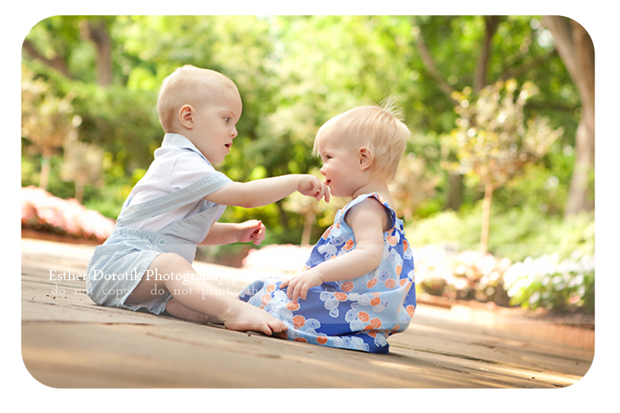 twin-one-year-old-boy-and-girl-photography-taken-at-Dallas-Arboretum